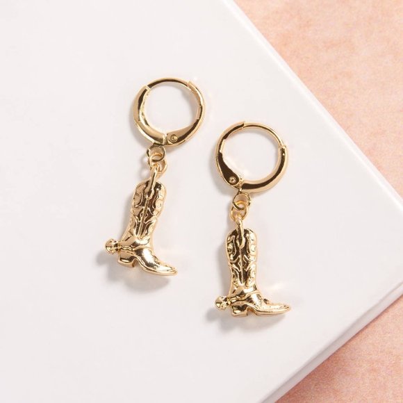 ✨ Adorable Golden Cowboy Boot Huggie Drop Earrings ✨ - Picture 2 of 2